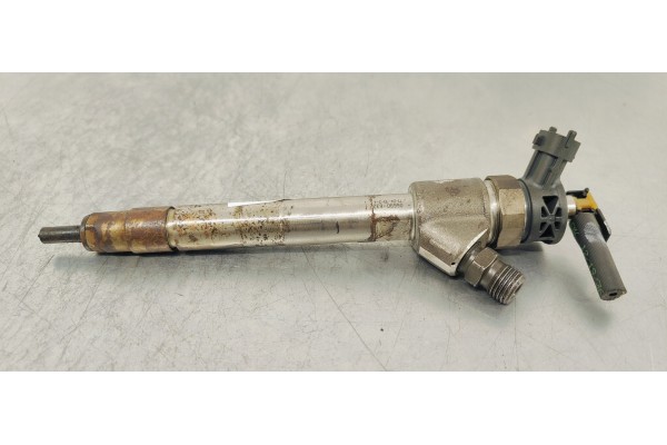 Recambio de inyector para peugeot 308 1.5 hdi 130 fap referencia OEM IAM 0445110955  