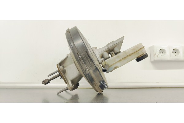 Recambio de servofreno para renault megane iii berlina 5 p 1.5dci 110 fap referencia OEM IAM 472100005R  