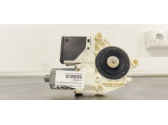 MOTOR ELEVALUNAS TRASERO DERECHO 827306548R 