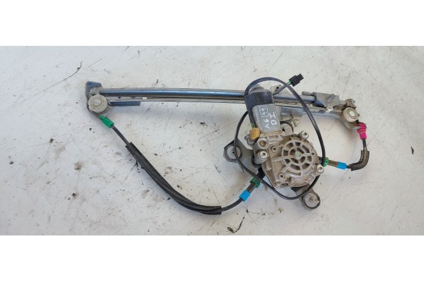 Recambio de elevalunas delantero izquierdo para audi a6 avant (4b5) 2.5 v6 24v tdi referencia OEM IAM 4A0837461A  