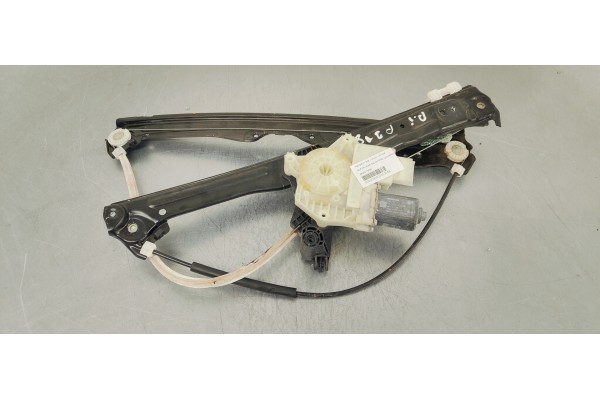 Recambio de elevalunas delantero izquierdo para peugeot 308 1.5 hdi 130 fap referencia OEM IAM 9826079580  