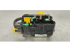 Recambio de caja reles / fusibles para peugeot 308 1.5 hdi 130 fap referencia OEM IAM 9806192580  