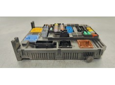 Recambio de caja reles / fusibles para peugeot 308 1.5 hdi 130 fap referencia OEM IAM 9830790580  