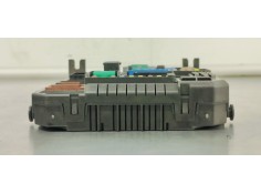 Recambio de caja reles / fusibles para peugeot 308 1.5 hdi 130 fap referencia OEM IAM 9830790580  