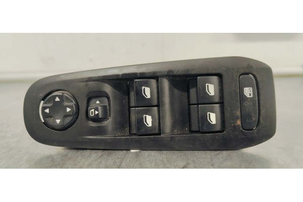 Recambio de mando elevalunas delantero izquierdo para peugeot 308 1.5 hdi 130 fap referencia OEM IAM 98319761ZD  
