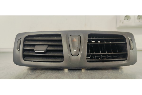 Recambio de rejilla aireadora para renault megane iii berlina 5 p 1.5dci 110 fap referencia OEM IAM   