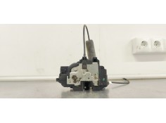 CERRADURA PUERTA TRASERA DERECHA 825020002R 