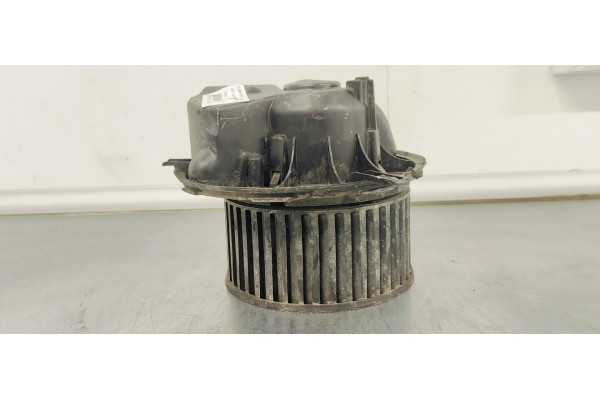 Recambio de ventilador calefaccion para audi a3 (8p) a3 ii hayon fase 1 referencia OEM IAM PQ35983054E  