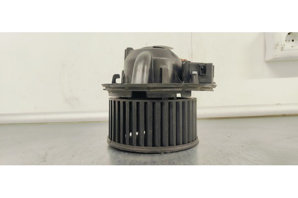 Recambio de ventilador calefaccion para seat leon (1p1) 1.9 tdi referencia OEM IAM 995775T  
