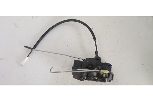 Recambio de cerradura puerta delantera derecha para opel insignia berlina 2.0 16v cdti referencia OEM IAM 11F031  