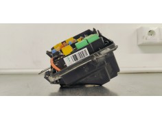 Recambio de caja reles / fusibles para peugeot 308 1.5 hdi 130 fap referencia OEM IAM 9804848580  