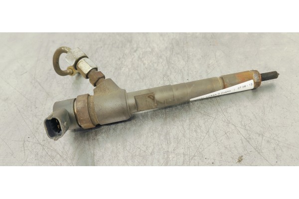 Recambio de inyector para opel corsa d cosmo referencia OEM IAM 0445110183  