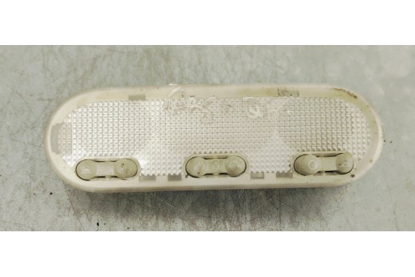 Recambio de luz interior para nissan qashqai (j10) acenta referencia OEM IAM 8200073234  