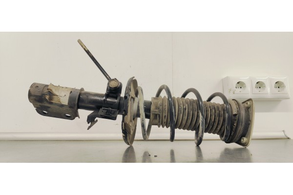 Recambio de amortiguador delantero derecho para peugeot 308 1.5 hdi 130 fap referencia OEM IAM 9823318680  