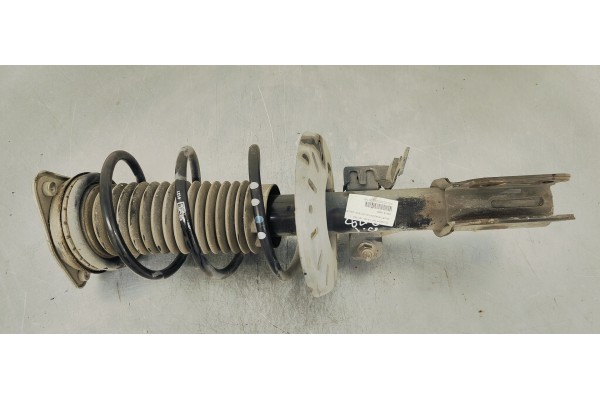 Recambio de amortiguador delantero izquierdo para peugeot 308 1.5 hdi 130 fap referencia OEM IAM 9823318680  