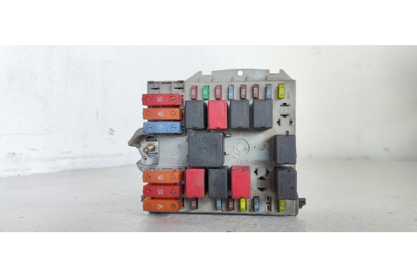 Recambio de caja reles / fusibles para alfa romeo 147 (190) 1.9 jtd 16v cat referencia OEM IAM 51742420  