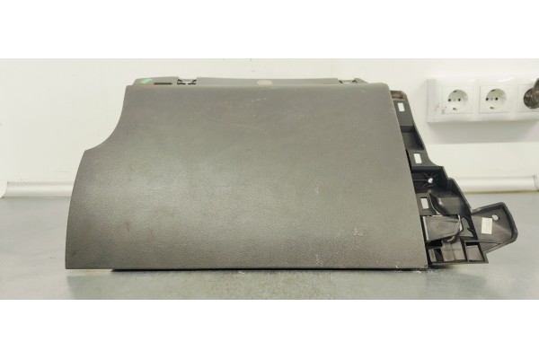 Recambio de guantera para peugeot 508 sw 1.6 hdi referencia OEM IAM 9686450877  