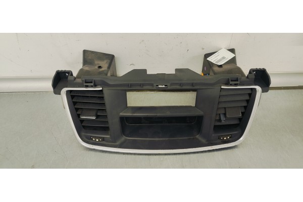 Recambio de rejilla aireadora para peugeot 508 sw 1.6 hdi referencia OEM IAM 9686457877  