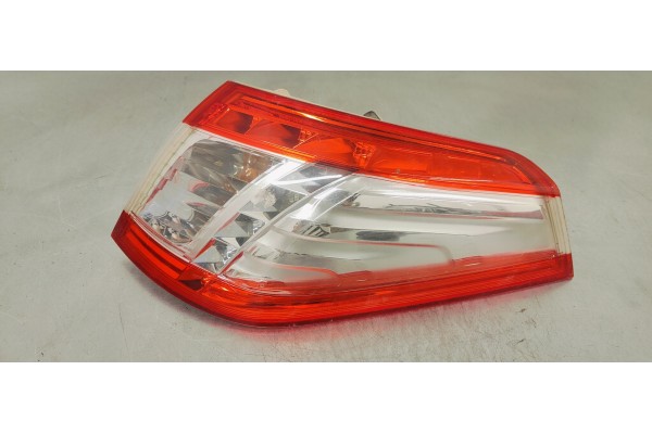 Recambio de piloto trasero derecho para peugeot 508 sw 1.6 hdi referencia OEM IAM 9686779680  
