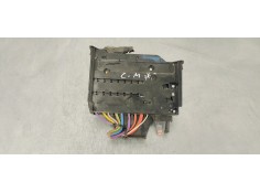 CAJA RELES / FUSIBLES AV6T14A067BB 