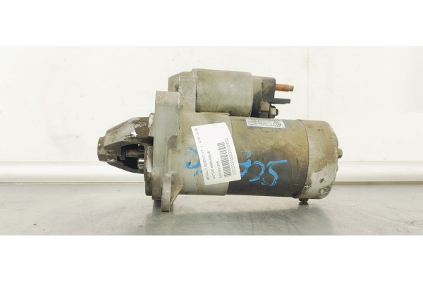 Recambio de motor arranque para renault scenic ii referencia OEM IAM 8200621305  