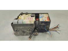 Recambio de caja reles / fusibles para ford focus lim. 1.6 referencia OEM IAM AV6T14A067AB  