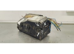 Recambio de caja reles / fusibles para ford focus lim. 1.6 referencia OEM IAM AV6T14A067AB  