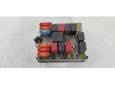 Recambio de caja reles / fusibles para alfa romeo 147 (190) 1.9 jtd 16v cat referencia OEM IAM 51742420  