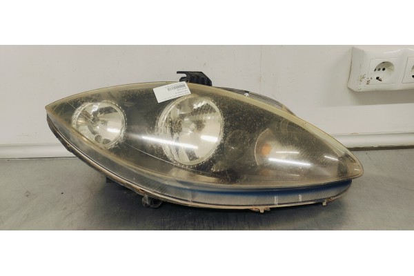 Recambio de faro derecho para seat toledo (5p2) 1.9tdi 105 referencia OEM IAM 5P1941006A  