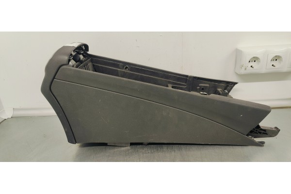 Recambio de consola central para mercedes-benz clase c (w205) lim. 2.2cdi 170 [220] fap referencia OEM IAM   