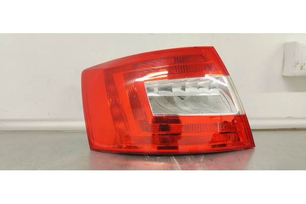 Recambio de piloto trasero izquierdo para skoda octavia lim. (5e3) like referencia OEM IAM 5E5945111  