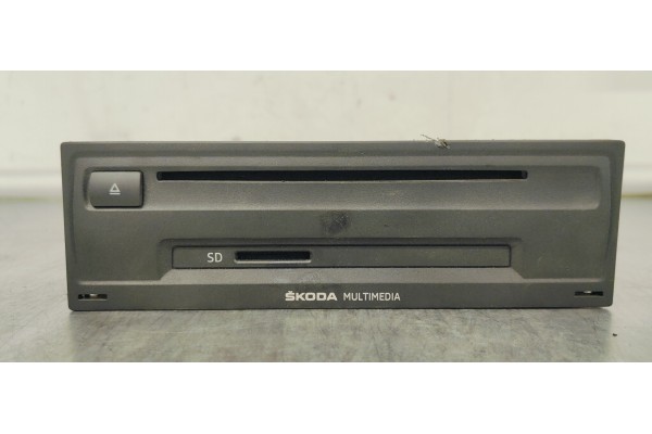 Recambio de sistema audio / radio cd para skoda octavia lim. (5e3) 1.6 tdi referencia OEM IAM 5E0035819A  