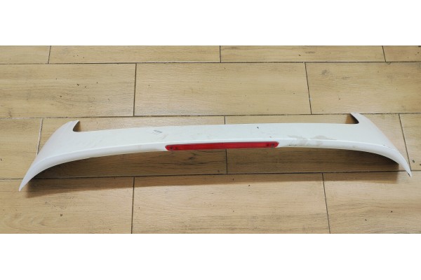 Recambio de aleron trasero para ford fiesta (cb1) 1.4 tdci 71 fap referencia OEM IAM 8A61A44210B  
