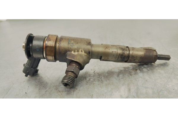 Recambio de inyector para peugeot 308 1.6hdi 92 fap referencia OEM IAM 0445110340  