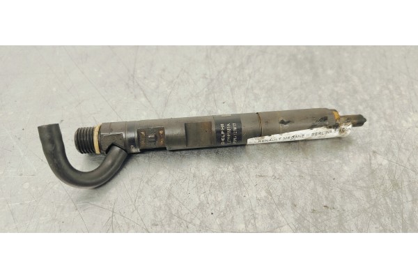 Recambio de inyector para renault megane ii berlina 5p confort authentique referencia OEM IAM 8200365186  