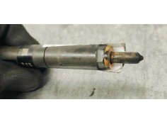Recambio de inyector para renault megane ii berlina 5p confort authentique referencia OEM IAM 8200365186  