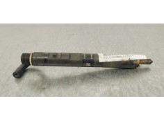 Recambio de inyector para renault megane ii berlina 5p confort authentique referencia OEM IAM 8200365186  