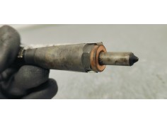 Recambio de inyector para renault megane ii berlina 5p confort authentique referencia OEM IAM 8200365186  
