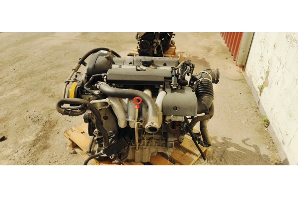 Recambio de motor completo para volvo v40 familiar referencia OEM IAM B4164S2  