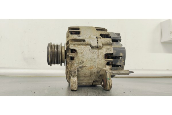 Recambio de alternador para seat ibiza (6j5) 1.6 tdi referencia OEM IAM 03L903023F  