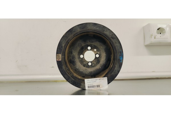 Recambio de polea cigueñal para opel insignia berlina 2.0cdti 130 fap referencia OEM IAM 722554909  