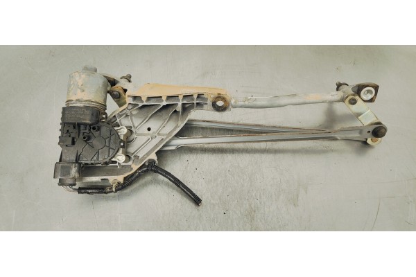 Recambio de motor limpia delantero para ford fiesta (ccn) 1.0i turbo 100 referencia OEM IAM 8A6117500BG  