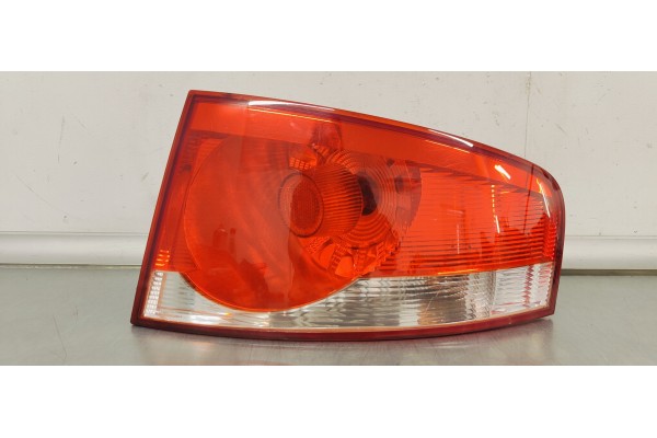 Recambio de piloto trasero derecho para seat altea xl (5p5) 1.9 tdi referencia OEM IAM 5P8945096A  