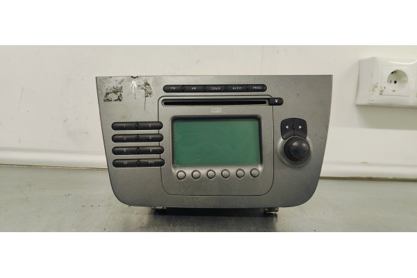 Recambio de sistema audio / radio cd para seat altea xl (5p5) 2.0 tdi referencia OEM IAM 5P1035186B  