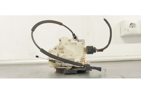 Recambio de cerradura puerta trasera derecha para seat altea xl (5p5) 1.9 tdi referencia OEM IAM   