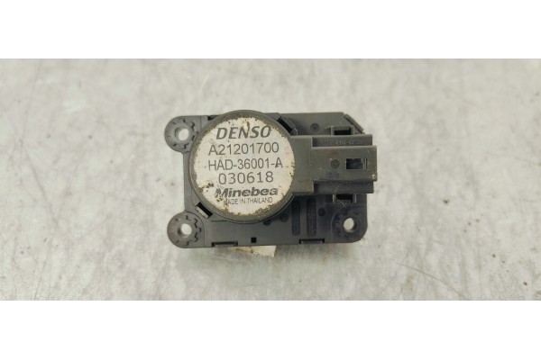 Recambio de motor apertura trampillas climatizador para citroen berlingo 1.5 hdi referencia OEM IAM A21201700  