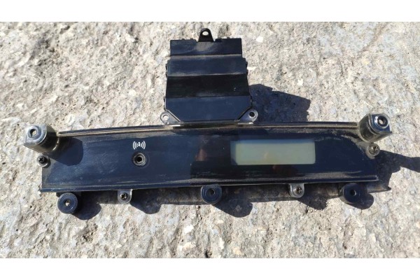 Recambio de pantalla multifuncion para ssangyong rexton 270 xdi premium referencia OEM IAM 8570008B40  