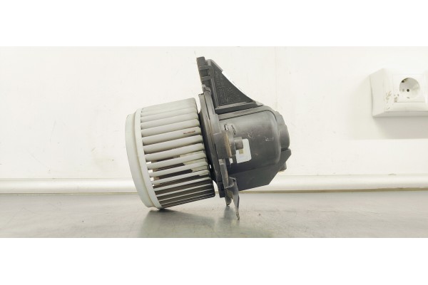 Recambio de ventilador calefaccion para citroen berlingo 1.5 hdi referencia OEM IAM 5P1330100  
