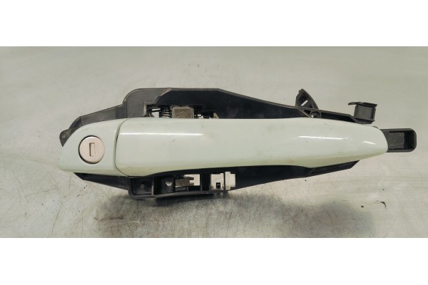 Recambio de maneta exterior delantera izquierda para citroen berlingo 1.5 hdi referencia OEM IAM 9802977380  