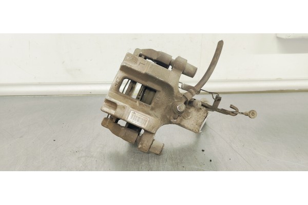 Recambio de pinza de freno trasera izquierda para peugeot 308 1.5 hdi 130 fap referencia OEM IAM 9670734480  